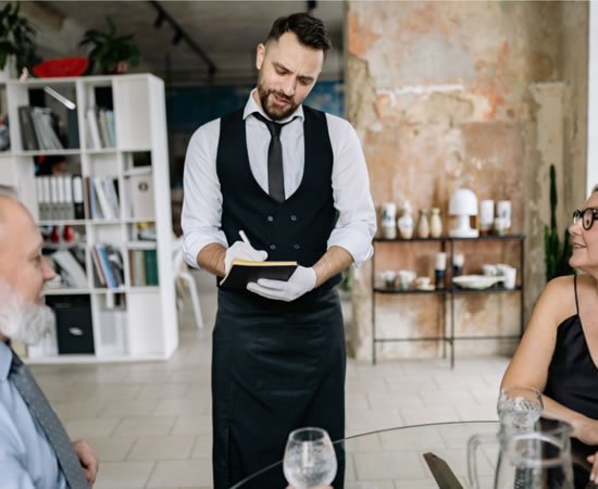 cameriere studente lavoratore diploma online istituto bassi 2